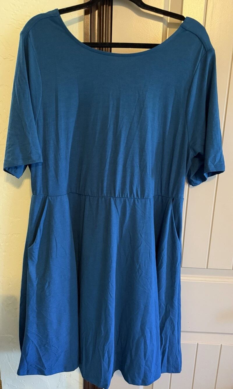 NWT Torrid Size 2 (18/20W) Mini Jersey Twist Back Skater Dress Legion Blue